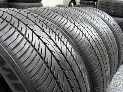 ขายยาง MICHELIN VIVACY ปี3111(1ชุด) 215-60-16 ราคา 3,200