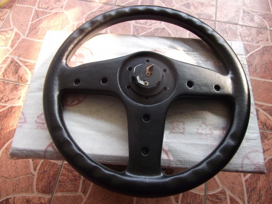 พวงมาลัยแต่ง BBS แท้ ขนาด14นิ้ว ลายเคฟล่า พวงมาลัยแต่ง BBS แท้ ขนาด14นิ้ว ลายเคฟล่า