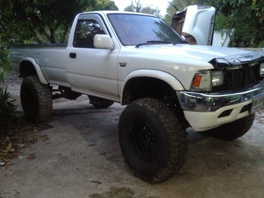 หัวเก๋งและกระบะ ไมตี้เอ็กซ์ ตอนเดียว สีขาว 50000 มินทรฺ์ 086-4085619