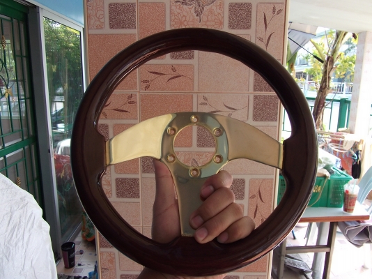 พวงมาลัยไม้ 3 ก้าน ขนาด 12นิ้ว