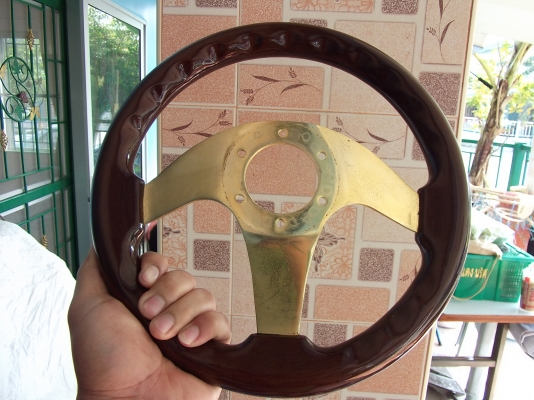 พวงมาลัยไม้ 3 ก้าน ขนาด 12นิ้ว