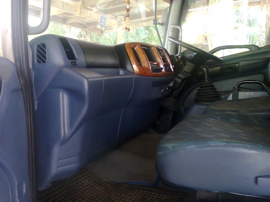 HINO MEGA FC4JEPA 150 แรงม้า ยาว 4.30 เมตร ปี47 หัวคัสซี