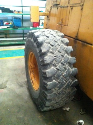 ขาย ! รถตัก(ล้อยาง) นำเข้ามือสอง KOMATSU รุ่น 515-2 / 12458