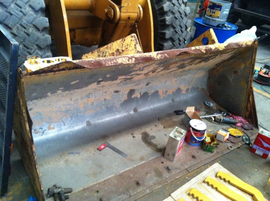 ขาย ! รถตัก(ล้อยาง) นำเข้ามือสอง KOMATSU รุ่น 515-2 / 12458