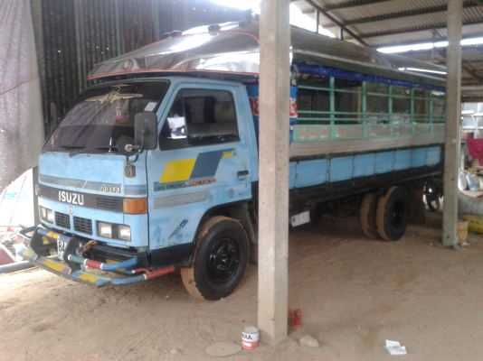 ขายรถโดยสาร NKR110แรง ยาว4.30เมตร