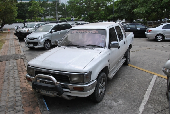 ขาย กระบะ 4 ประตู ราคาถูก