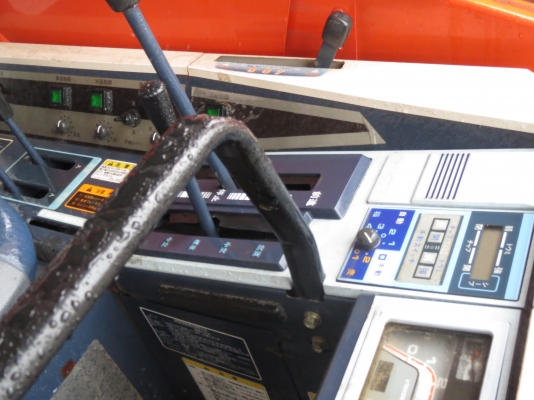 รถเกี่ยวข้าว Kubota 24แรง รถสวย พร้อมใช้งาน รถเกี่ยวข้าว Kubota 24แรง รถสวย พร้อมใช้งาน