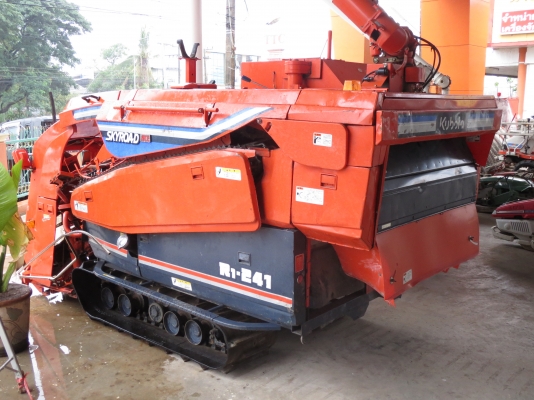 รถเกี่ยวข้าว Kubota 24แรง รถสวย พร้อมใช้งาน รถเกี่ยวข้าว Kubota 24แรง รถสวย พร้อมใช้งาน