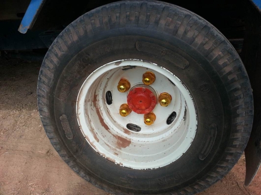 รถ 6 ล้อ ไดน่า300 เครื่อง115