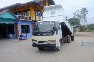 มาแล้ว หกล้อดั้ม NKR 110 แรง พวงลัยเพาเวอร์ หัวเดิมสวยมาก   ยาง750 16 ยาว 4.00 เมตร