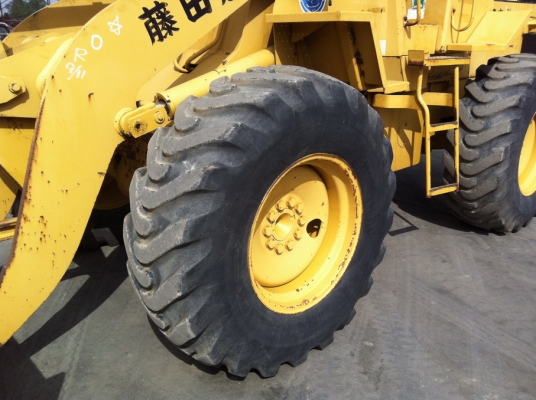 รถตักล้อยาง CAT 910E เก่าญี่ปุ่น เทียบเท่า 510 WA100 ขนาดบุ้งกี๋ 1.3Q รถตักล้อยาง CAT 910E เก่าญี่ปุ่น เทียบเท่า 510 WA100 ขนาดบุ้งกี๋ 1.3Q