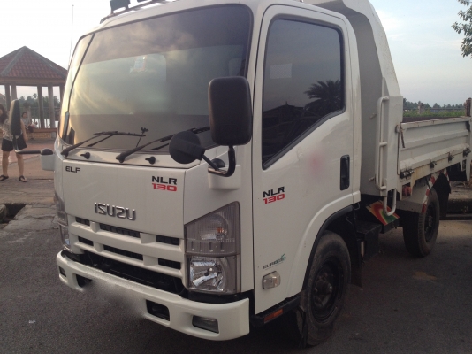 รถอีซูซุ 4 ล้อดั้ม NLR 130 แรงม้า ปี 54  ( รถวิ่ง 34,xxx กม. )  สนใจติดต่อ 081 - 6079515