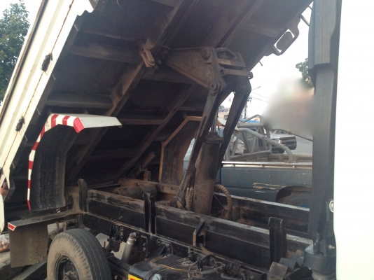 รถอีซูซุ 4 ล้อดั้ม NLR 130 แรงม้า ปี 54 ( รถวิ่ง 34,xxx กม. ) สนใจติดต่อ 081 - 6079515 รถอีซูซุ 4 ล้อดั้ม NLR 130 แรงม้า ปี 54 ( รถวิ่ง 34,xxx กม. ) สนใจติดต่อ 081 - 6079515