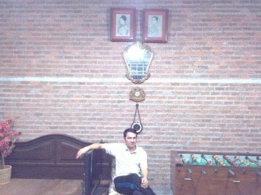 ขายเตียงไม้โบราณคลาสสิค ขนาด6ฟุตนอน2คนสบายๆถอดประกอบได้ไม้สวยสีน้ำตาล