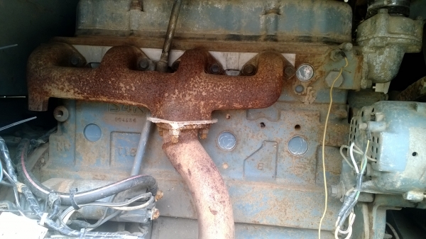 รถตักWS500A มีขุดหลัง บุ็งกี้หน้า1คิว เช็คนอกซื้อมาใช้น้อยมาก รถพร้อมใช้ สภาพแจ๋ว...มีเล่มทะเบียน.