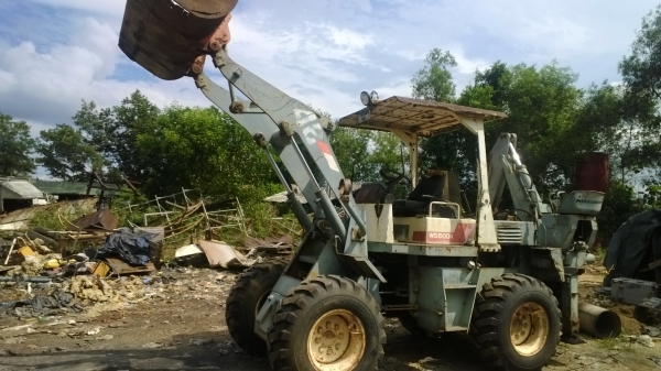 รถตักWS500A มีขุดหลัง บุ็งกี้หน้า1คิว เช็คนอกซื้อมาใช้น้อยมาก รถพร้อมใช้ สภาพแจ๋ว...มีเล่มทะเบียน.