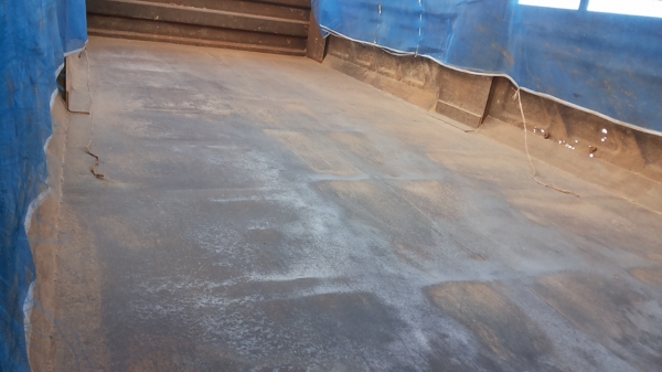 **500,000 บ.ต่อรอง**ขาย10ล้อเพลาเดียวดั้ม Isuzu Jcm 6bf1 185hp เครื่องแน่น แรงดี ช่วงล่างดีคัสซีดี มีบวมข้างใหนบ้างตามอายุ กระบะดั๊มเหล็ก แบบสามมิตรลอนเฉียง กระบะสภาพดี ข้างดี พื้นดีสวยไม่ผุ สีสันพอใช้ หัวบางเดิม สีมีลอก ภายในดีคอนโซลโอเค ดั๊มยิงหน้า ดั๊ม