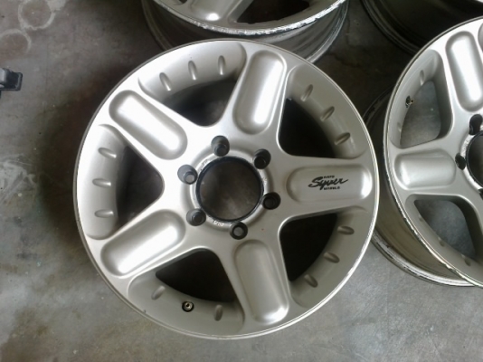 ขาย ล้อvesta ขอบ 16 6รู ขาย ล้อvesta ขอบ 16 6รู