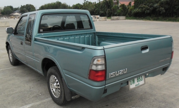 ISUZU ดราก้อนอาย ปี 43 รุ่น SLX 2500 TURBO ISUZU ดราก้อนอาย ปี 43 รุ่น SLX 2500 TURBO