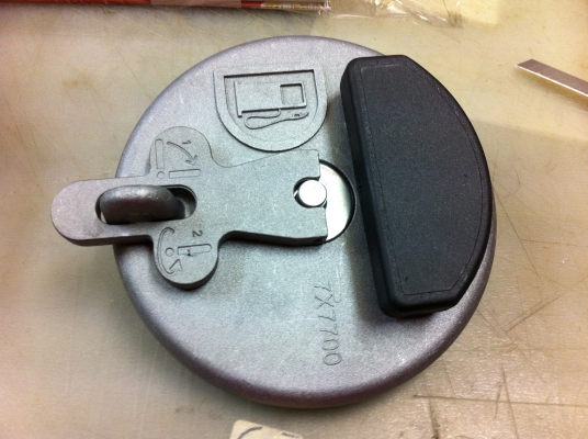 ฝาถังน้ำมันโซล่า CAT 320 part no:7X7700