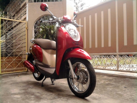 ขออนุญาติขาย HONDA Scoopy-i 110 cc. วิ่งแค่ 3,xxx กิโล โอนให้ฟรีครับ
