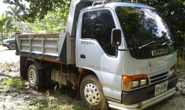 ISUZU NKR55EX5 6ล้อดั้ม รถห้างแท้ รถสวย พร้อมใช้...