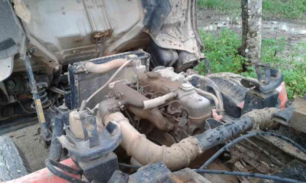 ISUZU NKR55EX5 6ล้อดั้ม รถห้างแท้ รถสวย พร้อมใช้...