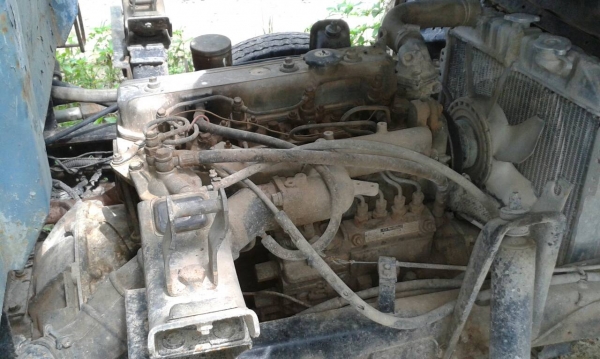 ISUZU NKR 6ล้อดั้ม100แรง  รถสภาพดีพร้อมใช้ ยาง700-16 เล่มพร้อม...