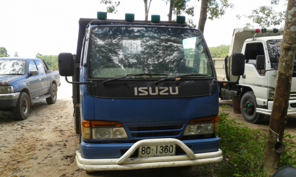 ISUZU NKR 6ล้อดั้ม100แรง  รถสภาพดีพร้อมใช้ ยาง700-16 เล่มพร้อม...