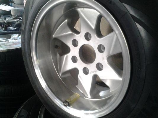 JOE CLASSIC..ขายแม็กขอบ15..8.5นิ้วENKAI..พร้อมยาง สภาพดี..8500 6รู