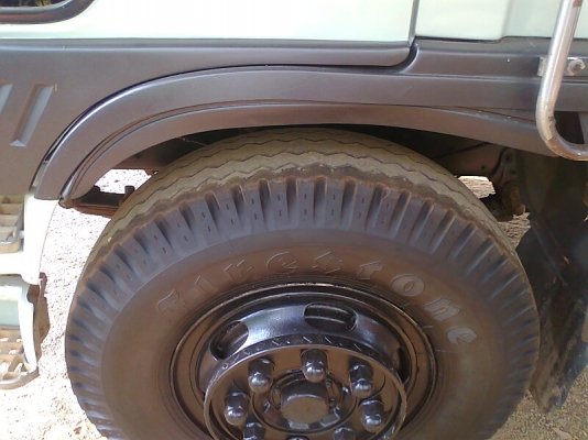 HINO 3H รถปี 40 รถสวย พร้อมใช้งาน มีทะเบียนครบ.ขายราคา 1.25 ล้านบาท.