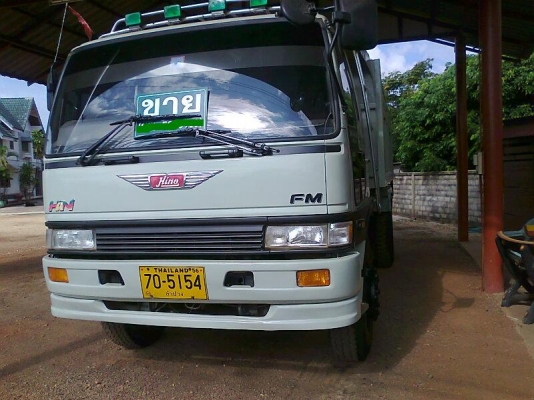 HINO 3H รถปี 40 รถสวย พร้อมใช้งาน มีทะเบียนครบ.ขายราคา 1.25 ล้านบาท.