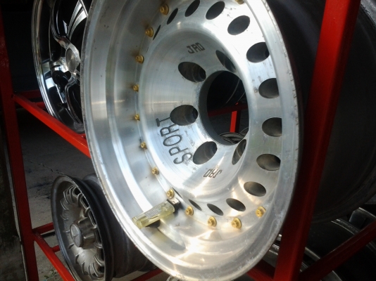 JOECLASSIC..ขายแม็กหยดน้ำ8.5นิ้ว 6รู ขอบ15..หมุดทองยังอยู่ครบ..6500 JOECLASSIC..ขายแม็กหยดน้ำ8.5นิ้ว 6รู ขอบ15..หมุดทองยังอยู่ครบ..6500