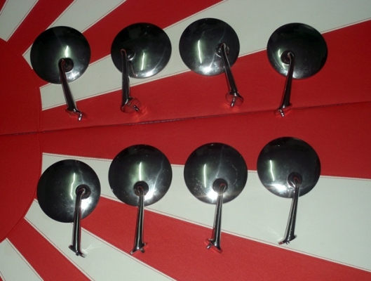 ขายกระจกเเก้มทรงกลมโครเมี่ยมสภาพสวยๆของดัทสัน 620 ดัทสัน 521 ดัทสัน320 มาสด้า เเละอืนๆใส่ได้หลายรุ่น ขายกระจกเเก้มทรงกลมโครเมี่ยมสภาพสวยๆของดัทสัน 620 ดัทสัน 521 ดัทสัน320 มาสด้า เเละอืนๆใส่ได้หลายรุ่น