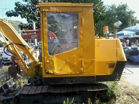 รถแบคโฮ ยี่ห้อ IHI