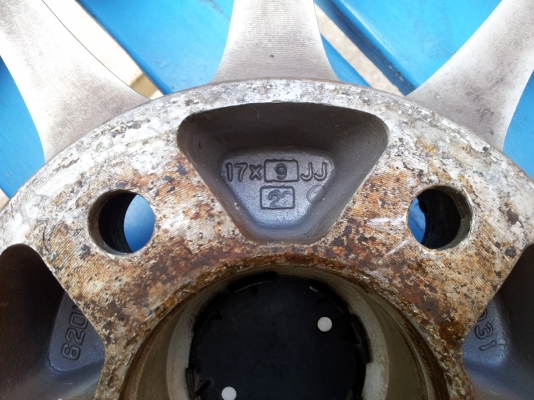 ขายล้อแท้ BLITZ 01 1 คู่ ขอบ 17 5.114 กว้าง 9"