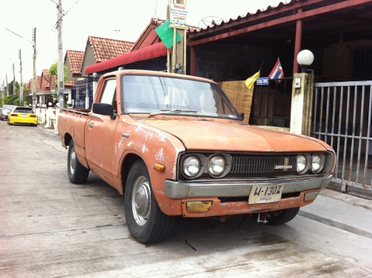 ขายด่วน datsun ช้างเหยียบ