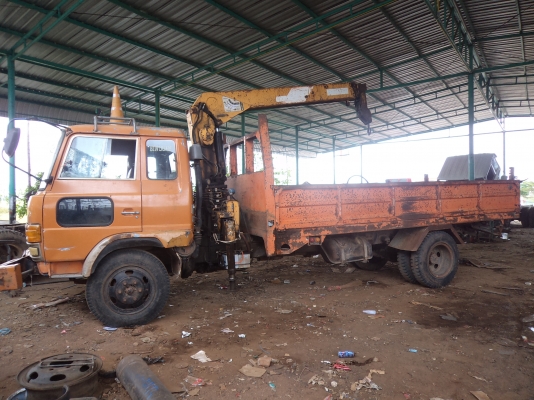 ขาย125000บาทเครน3ตันทานาโดทองวี สภาพดีพร้อมใช้งาน