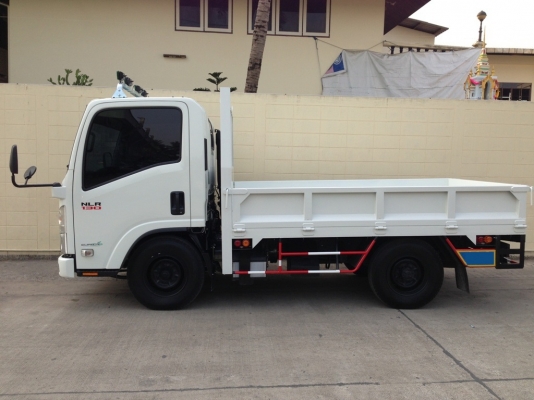 จำหน่ายรถบรรทุก อีซูซุ ทุกรุ่นครับ รถใหม่ครับ