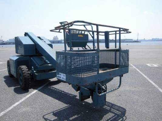 รถกระเช้าล้อยาง Boom Lift ยี่ห้อ AICHI รุ่น SP120 ยืดสูง 12 เมตร