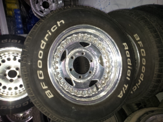 ขายล้อ center line หน้า 8 หลัง 10 หกรู พร้อมยาง