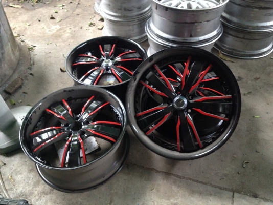 ขายล้อขอบ 20x8.5 ออฟ42 5/114.3 สวยๆ ราคาไม่แพง