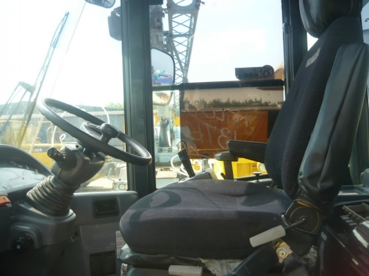 รถตักล้อยาง Komatsu WA320-5 เพิ่งเหยียบถึงไทย สภาพใหม่กิ๊บ ระบบไฟฟ้าครบ พร้อมใช้งาน