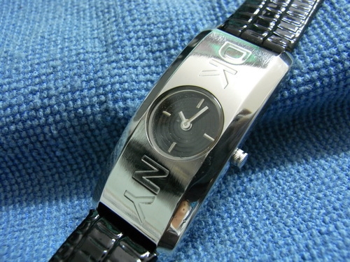 17ธ.ค.((น้าเล็ก)) นำเสนอนาฬิกา ข้อมือ หลายเรือน