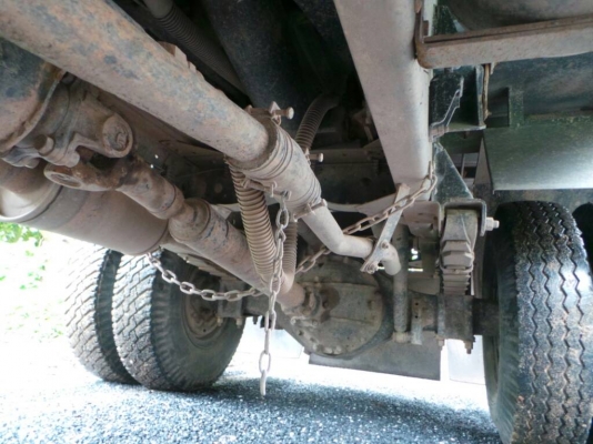 ISUZU NPR  ติดต่อปารวี  0839686255