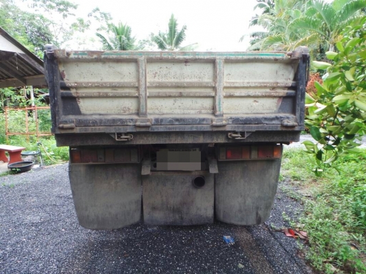 ISUZU NPR  ติดต่อปารวี  0839686255