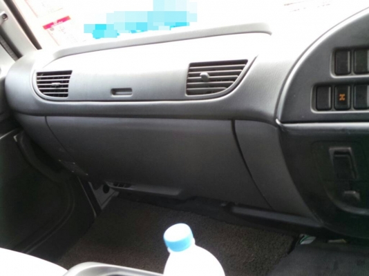 ISUZU NPR  ติดต่อปารวี  0839686255