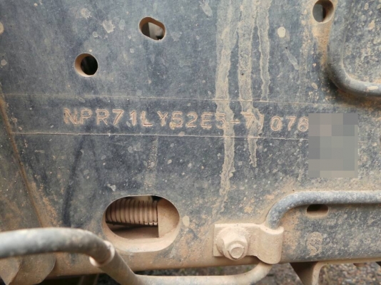 ISUZU NPR  ติดต่อปารวี  0839686255