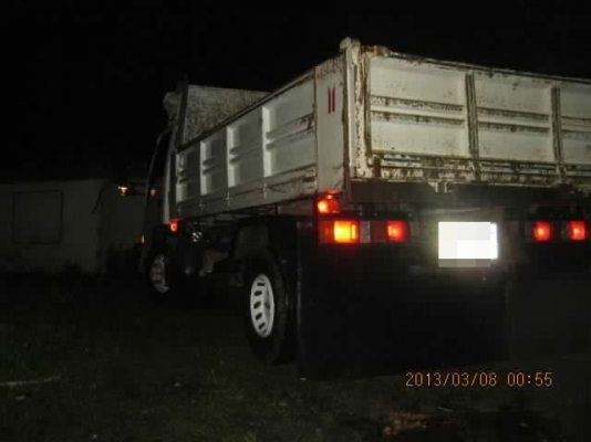 ISUZU NPR  ติดต่อปารวี  0839686255