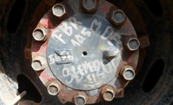 ISUZU NPR  ติดต่อปารวี  0839686255